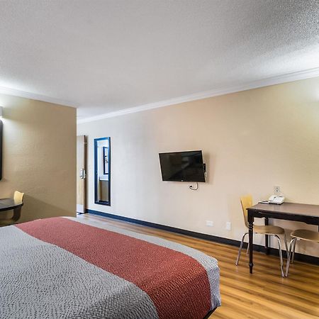 Motel 6-Libertyville, Il Ngoại thất bức ảnh