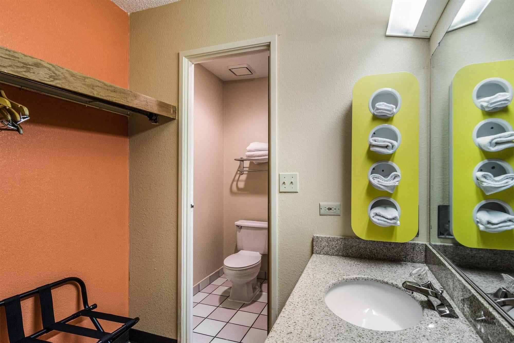 Motel 6-Libertyville, Il Ngoại thất bức ảnh