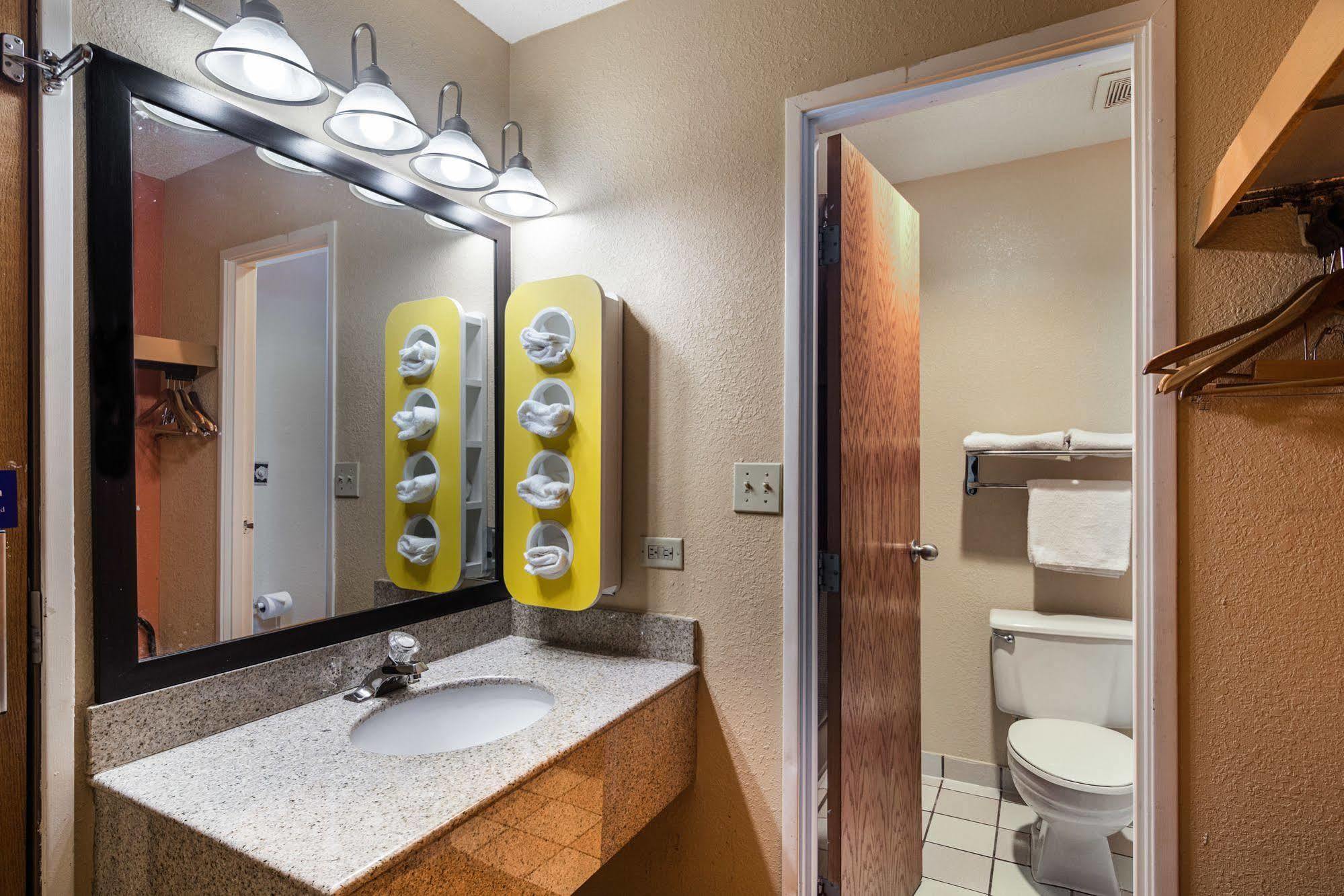 Motel 6-Libertyville, Il Ngoại thất bức ảnh